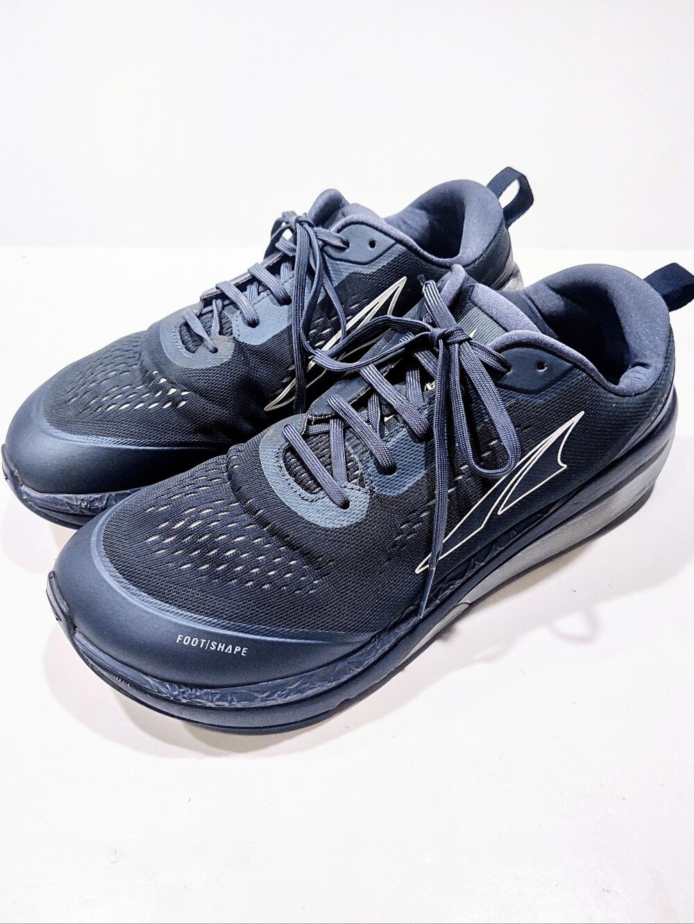 Altra Paradigm 5 Men's Size 12 Running Shoes Gray Zero Drop Athletic *No Insoles